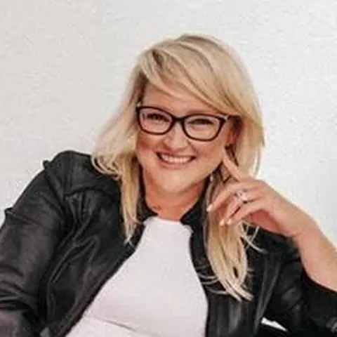 Kristin H.